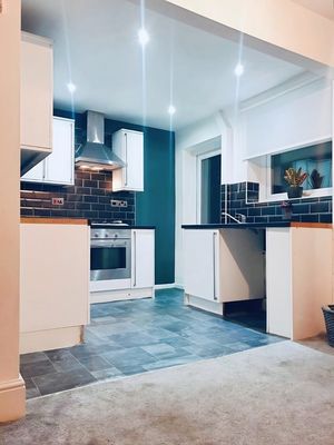 Kitchen- click for photo gallery